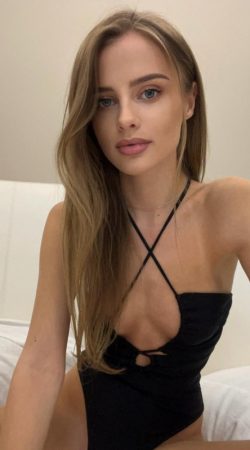 Experience Unforgettable Moments with Fawn Mist's Enchanting Companionship