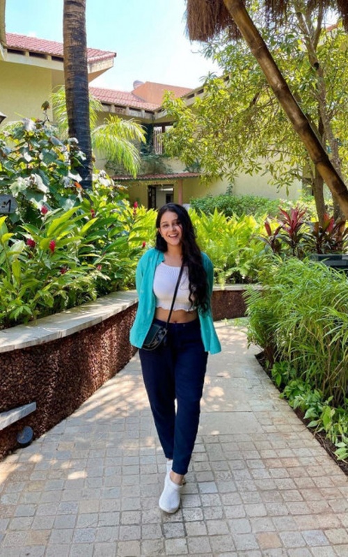 Ember Scarlet Awaits to Ignite Your Desires 1 Mis Fotos