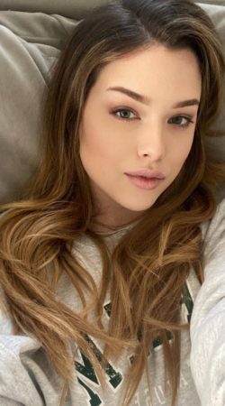 Experience Unforgettable Moments with Desiree Rouge Tonight