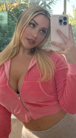 Experience Unforgettable Moments with Ariel Lux by Your Side